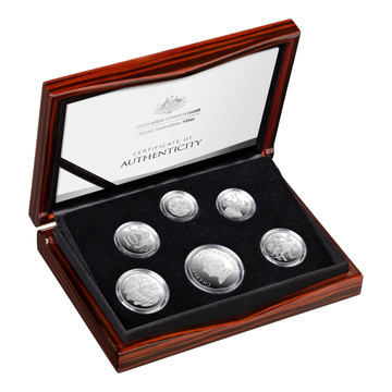 Premium-Münzsatz mit 6 Münzen HM König Charles III Gold 2025 Proof