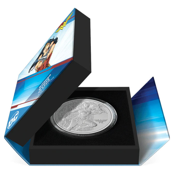 Niue: DC Comics - Wonder Woman 3 oz Silver 2023 Proof