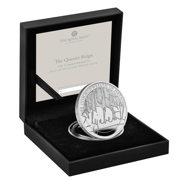 The Queens Reign - Commonwealth Silver £5 2022 Proof 