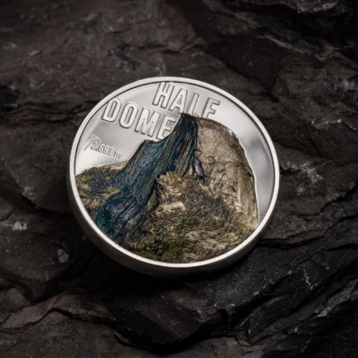 Cook Islands: Mountains – Half Dome coloured 2 oz Silber 2023 Proof Ultra High Relief Coin